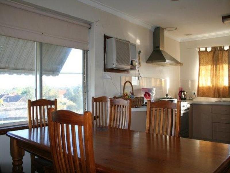 31 Wheeler Road, Hamilton Hill WA 6163