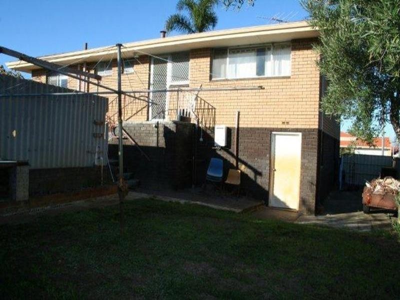 31 Wheeler Road, Hamilton Hill WA 6163