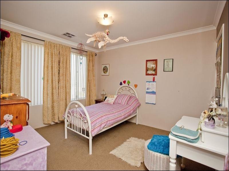 22 Dunlap Avenue, Success WA 6164