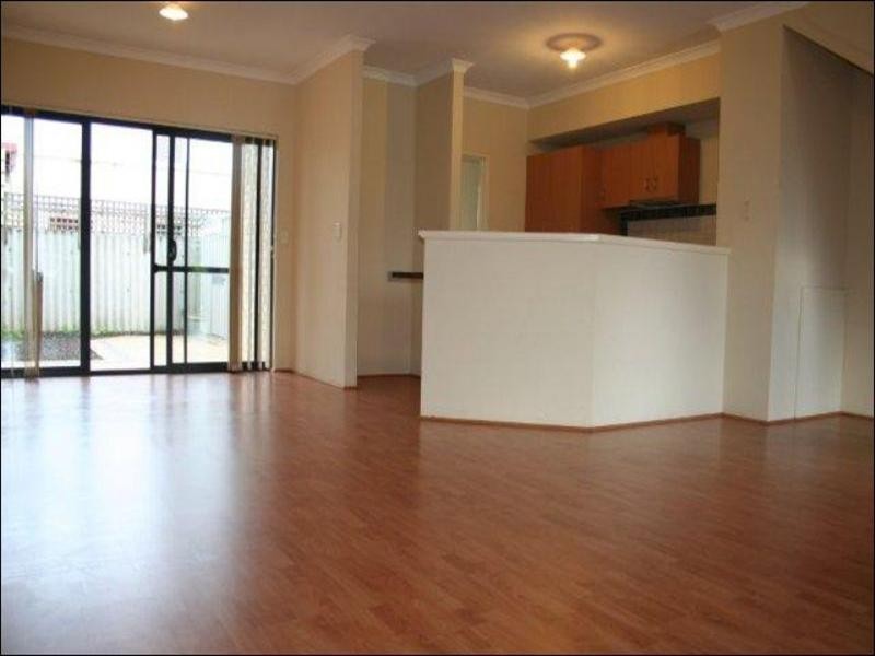 10 Gray Court, Hamilton Hill WA 6163