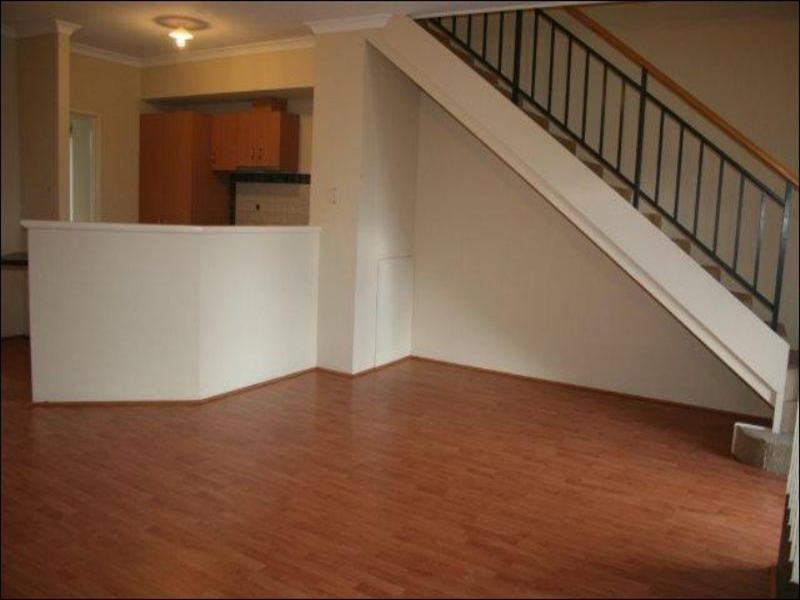 10 Gray Court, Hamilton Hill WA 6163