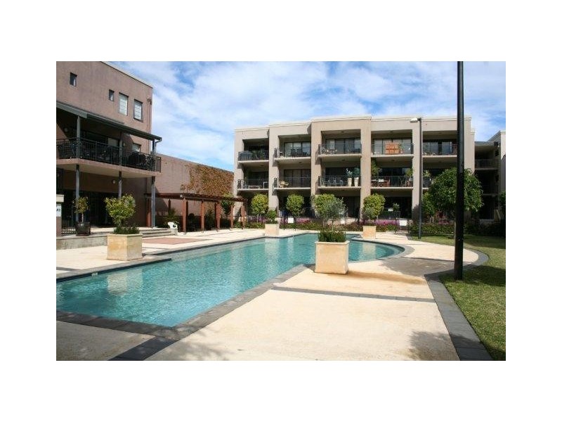 12/1 ROYDHOUSE Street, Subiaco WA 6008