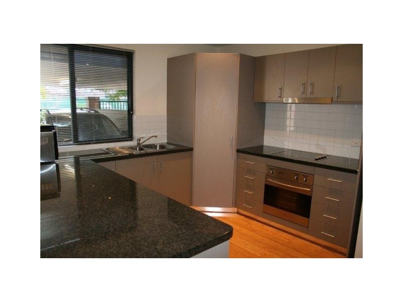 12/1 ROYDHOUSE Street, Subiaco WA 6008