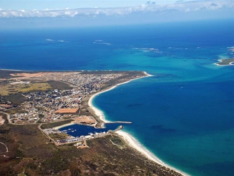 401 Ridge Way, Jurien Bay WA 6516