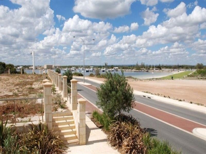 13 Oceanic Way, Jurien Bay WA 6516