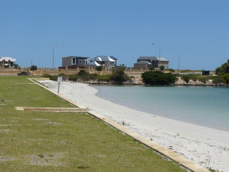 13 Oceanic Way, Jurien Bay WA 6516