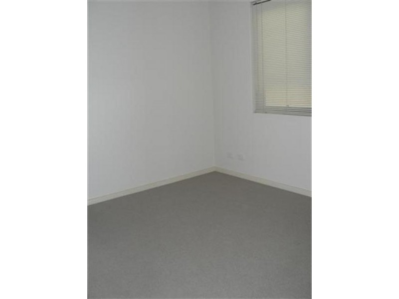 17/2-4 PENSIONER GUARD Road, North Fremantle WA 6159