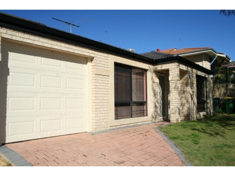 8 Lesueur Drive, Beeliar WA 6164