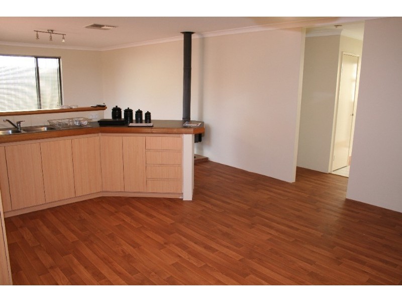 8 Lesueur Drive, Beeliar WA 6164