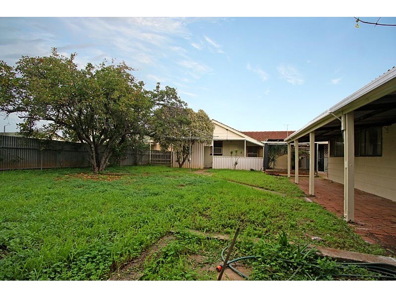 38 St Leonards Crescent, Elizabeth Downs SA 5113