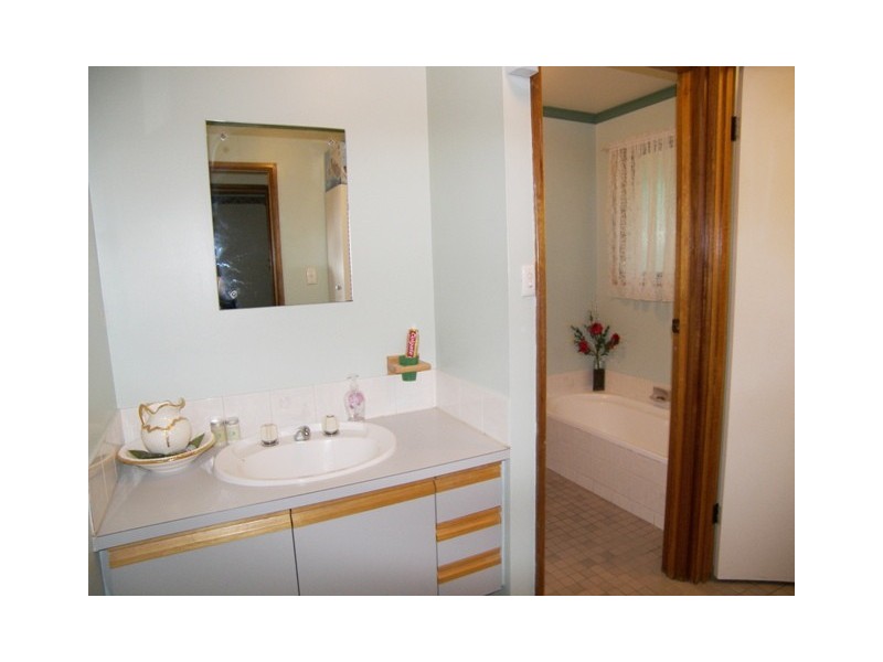 27 Federation Way, Andrews Farm SA 5114