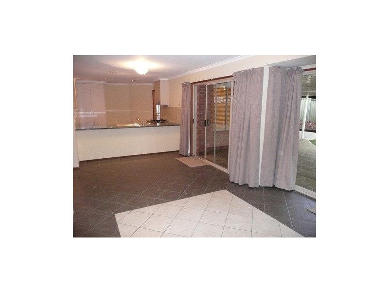 24 Birchdale Court, Hillbank SA 5112