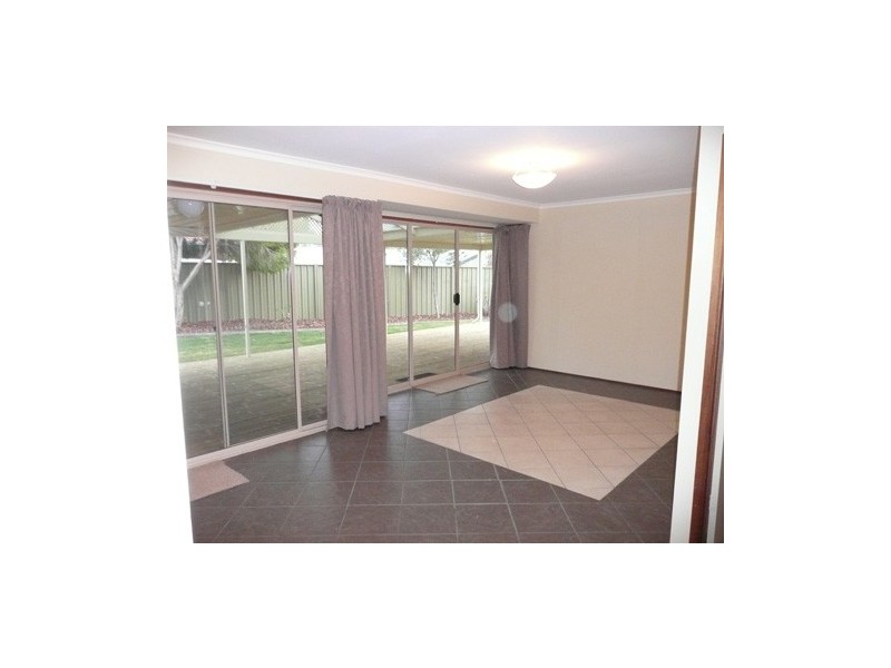 24 Birchdale Court, Hillbank SA 5112