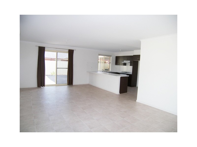 10D Couche Street, Willaston SA 5118