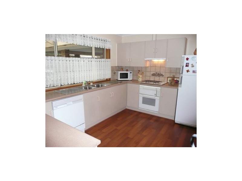 11 Sandalwood Court, Salisbury Heights SA 5109