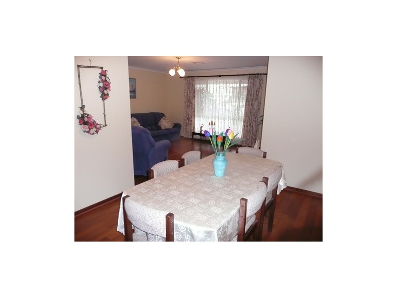 11 Sandalwood Court, Salisbury Heights SA 5109