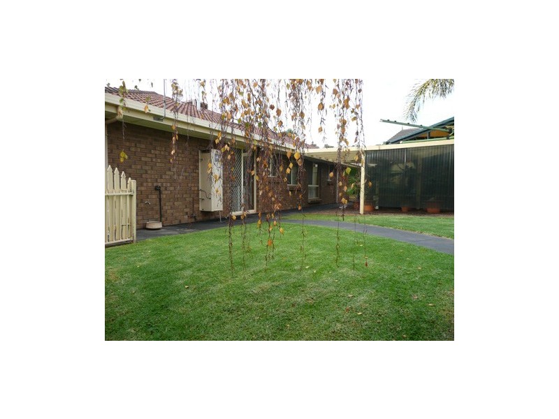 11 Sandalwood Court, Salisbury Heights SA 5109