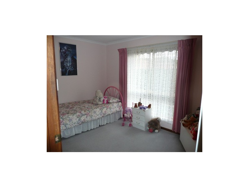 11 Sandalwood Court, Salisbury Heights SA 5109