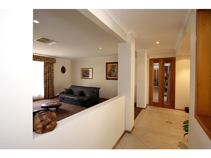 10 Lawson Road, Kalbeeba SA 5118