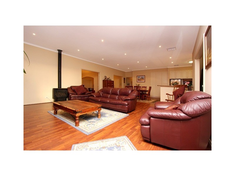 12 Selway Place, Evanston Park SA 5116