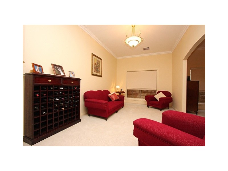 12 Selway Place, Evanston Park SA 5116