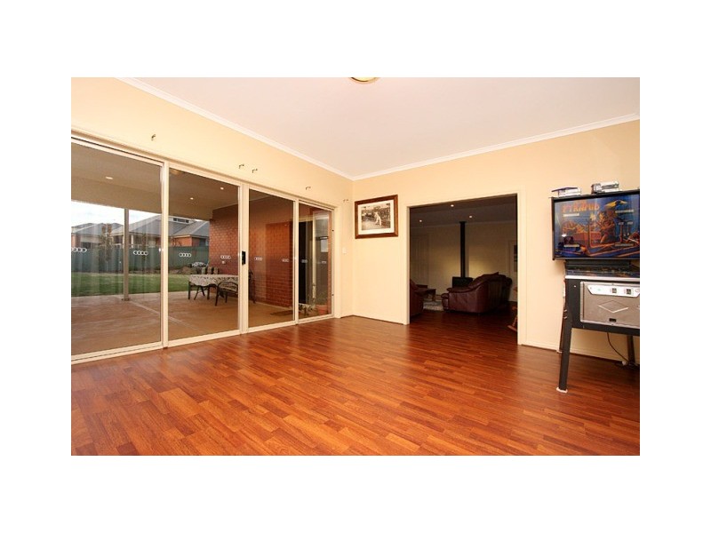 12 Selway Place, Evanston Park SA 5116