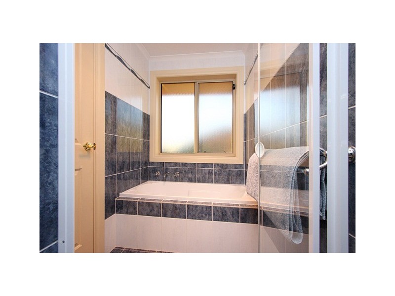 12 Selway Place, Evanston Park SA 5116