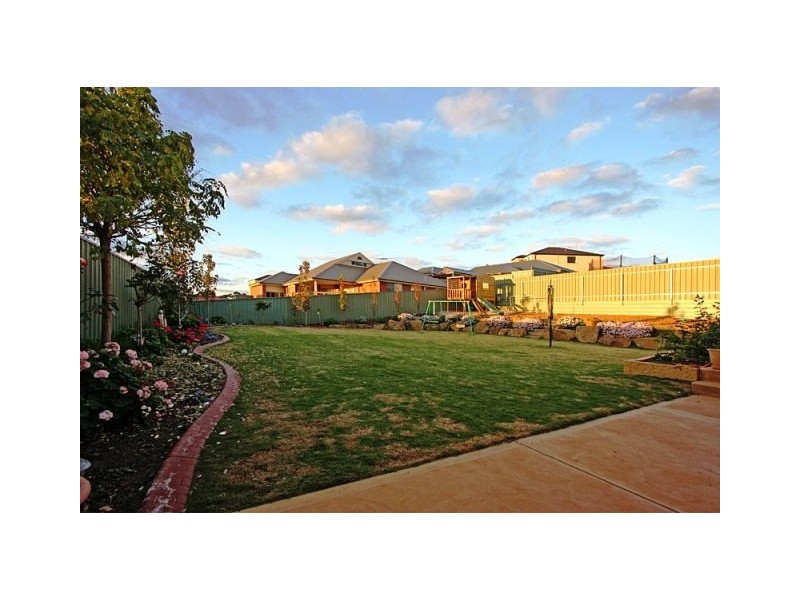 12 Selway Place, Evanston Park SA 5116