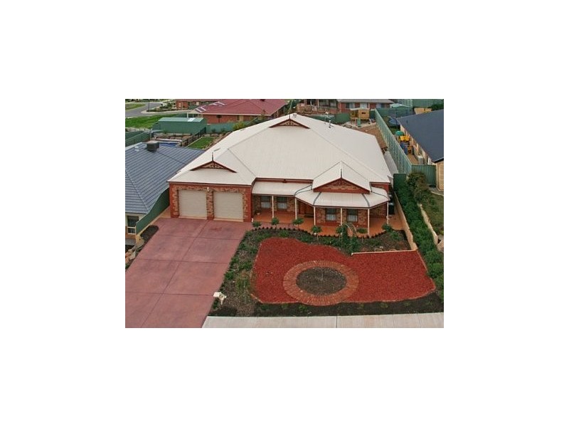 12 Selway Place, Evanston Park SA 5116