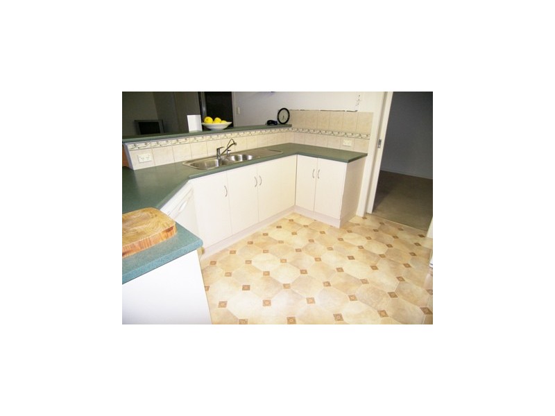 1 Maxwell Court, Evanston Park SA 5116