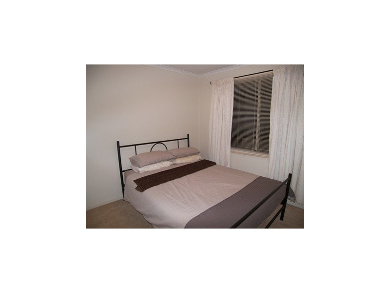 1 Maxwell Court, Evanston Park SA 5116