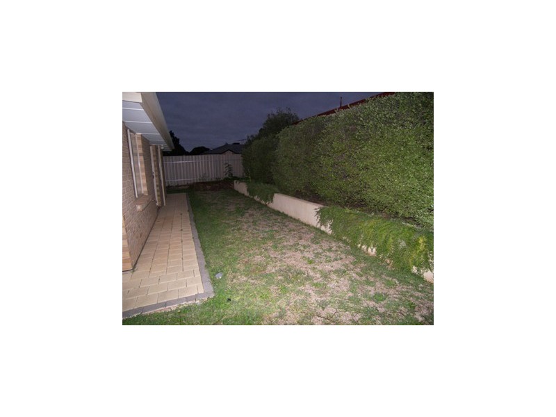 1 Maxwell Court, Evanston Park SA 5116