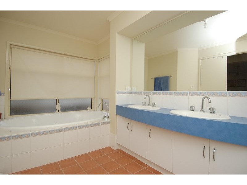 1 Chestnut Grove, Blakeview SA 5114