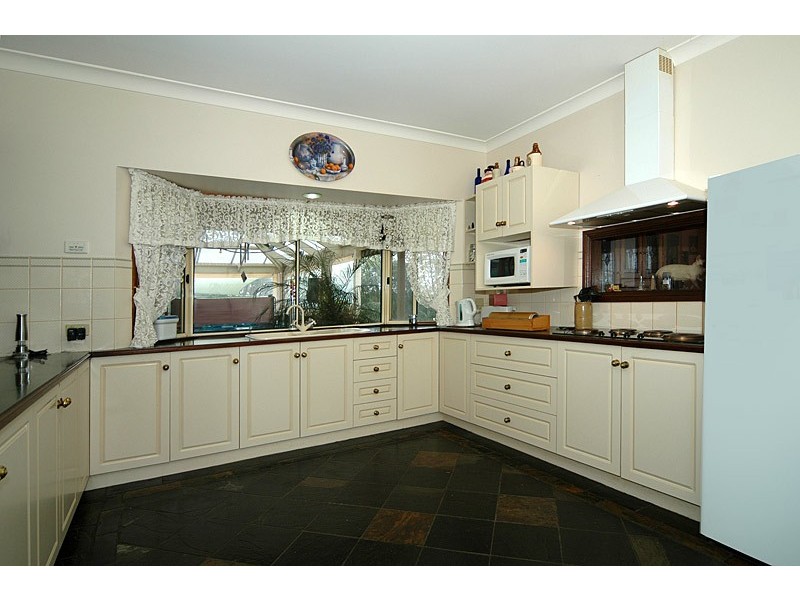 1 Rose Avenue, One Tree Hill SA 5114