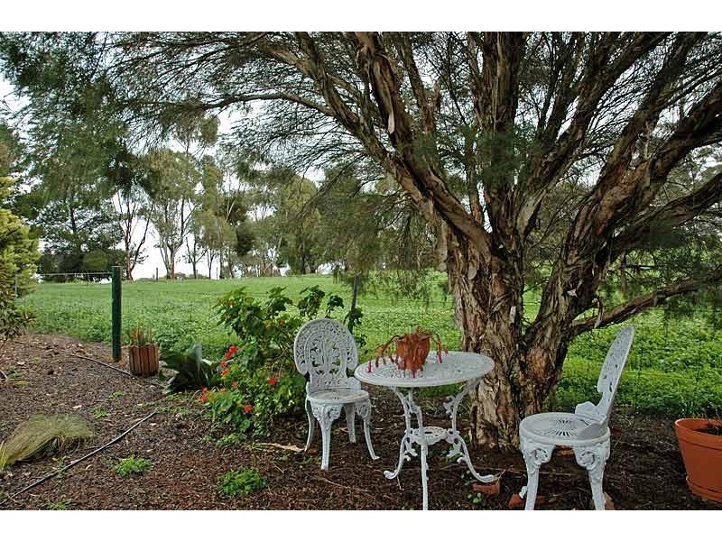 1 Rose Avenue, One Tree Hill SA 5114