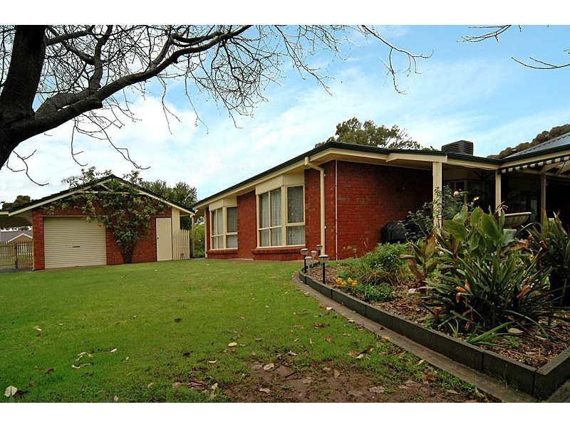 1 Rose Avenue, One Tree Hill SA 5114