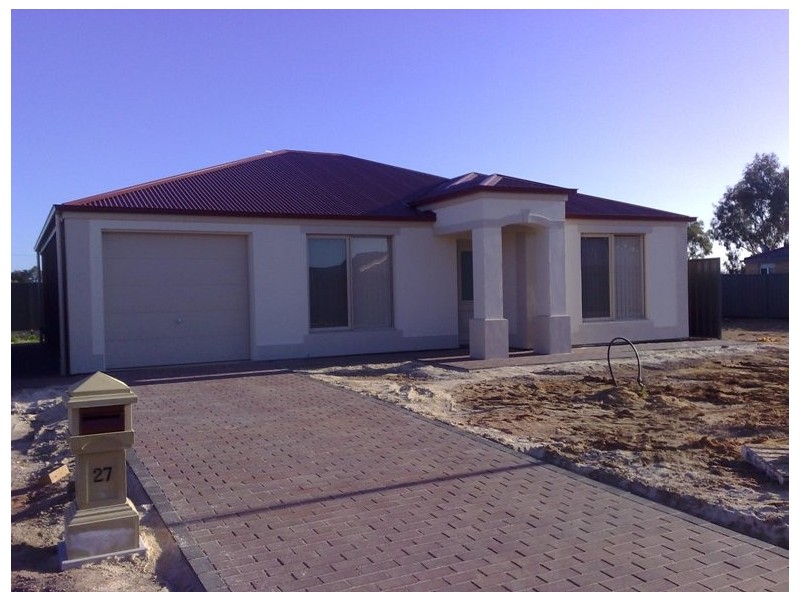 27 Almond Circuit, Munno Para West SA 5115