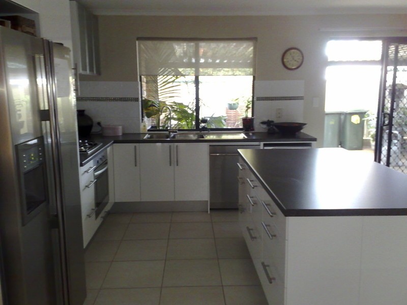 4 Howell Road, Parafield Gardens SA 5107