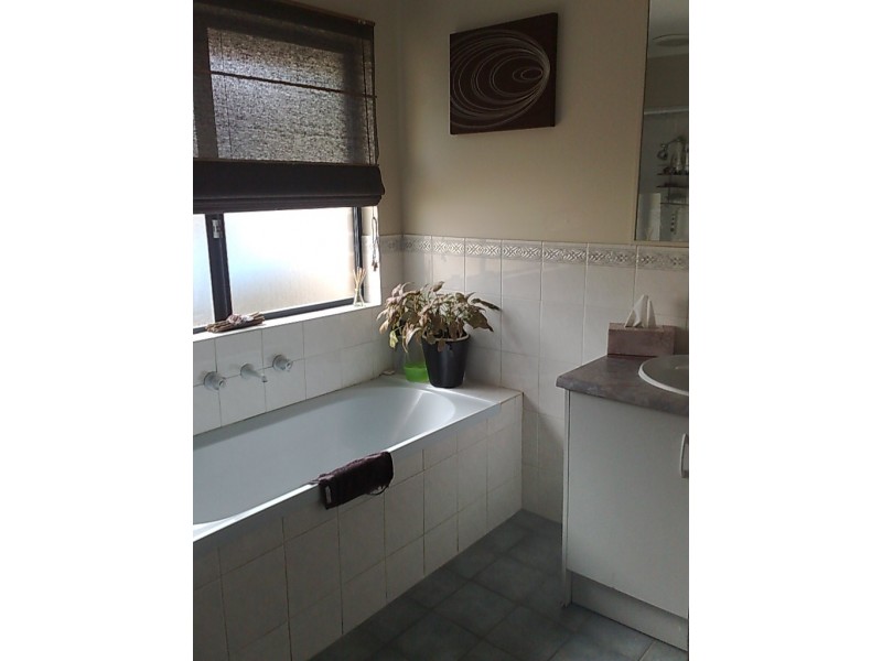 4 Howell Road, Parafield Gardens SA 5107