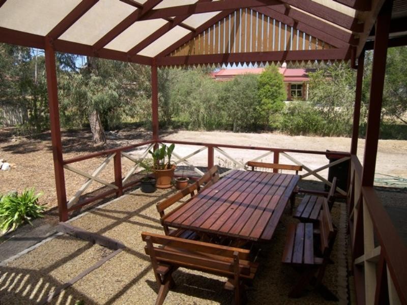 27 Whiteman Road, Williamstown SA 5351