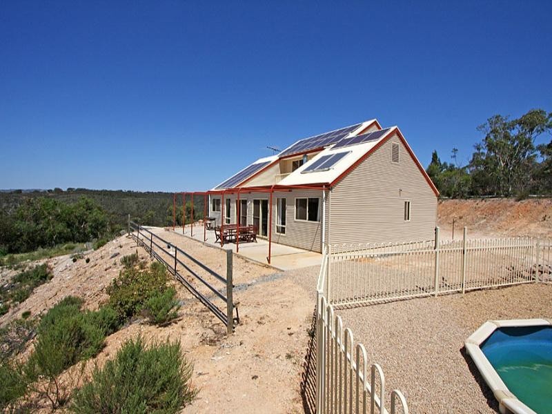 193 Woodlands Road, Cockatoo Valley SA 5351