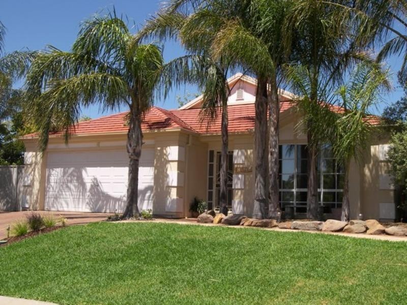 3 Greening Drive, Evanston Park SA 5116