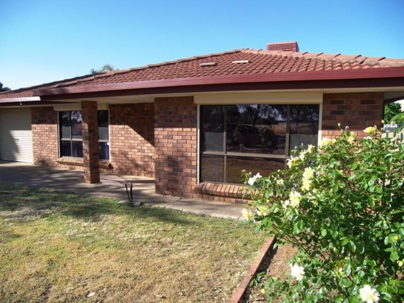 13 Clark Road, Evanston Gardens SA 5116