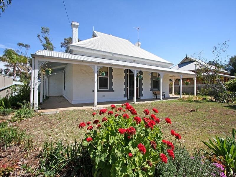26 Main Street, Owen SA 5460