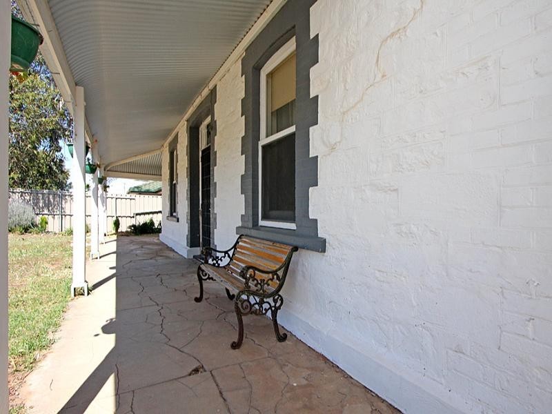 26 Main Street, Owen SA 5460