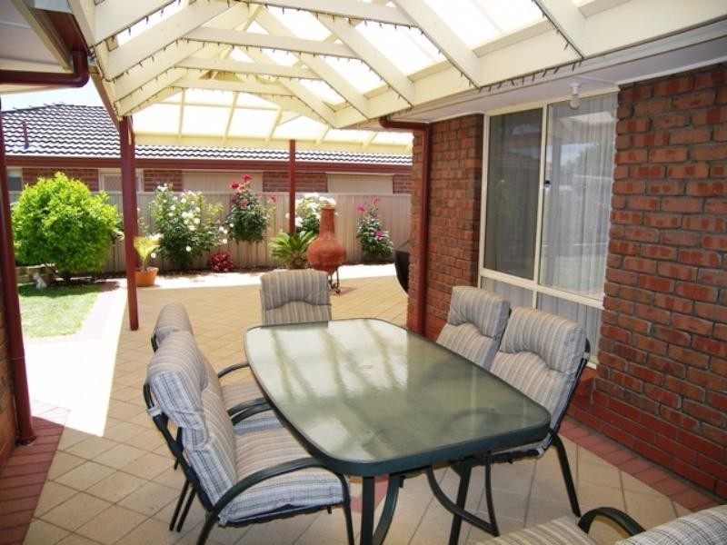 16 Witt Way, Evanston Park SA 5116