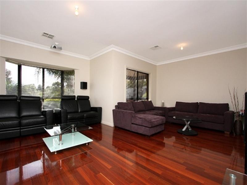 12 Purcell Grove, Evanston Park SA 5116