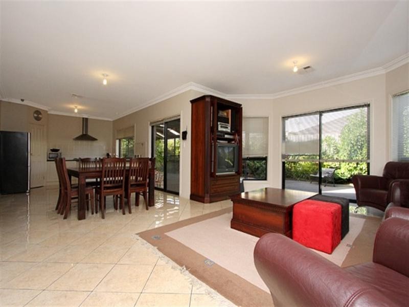 12 Purcell Grove, Evanston Park SA 5116