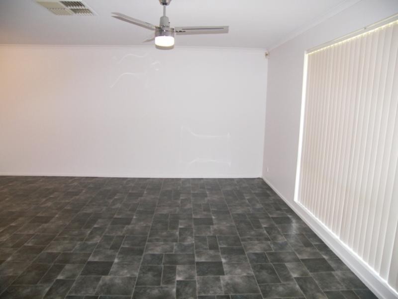 7 Rosebank Crescent, Hillbank SA 5112