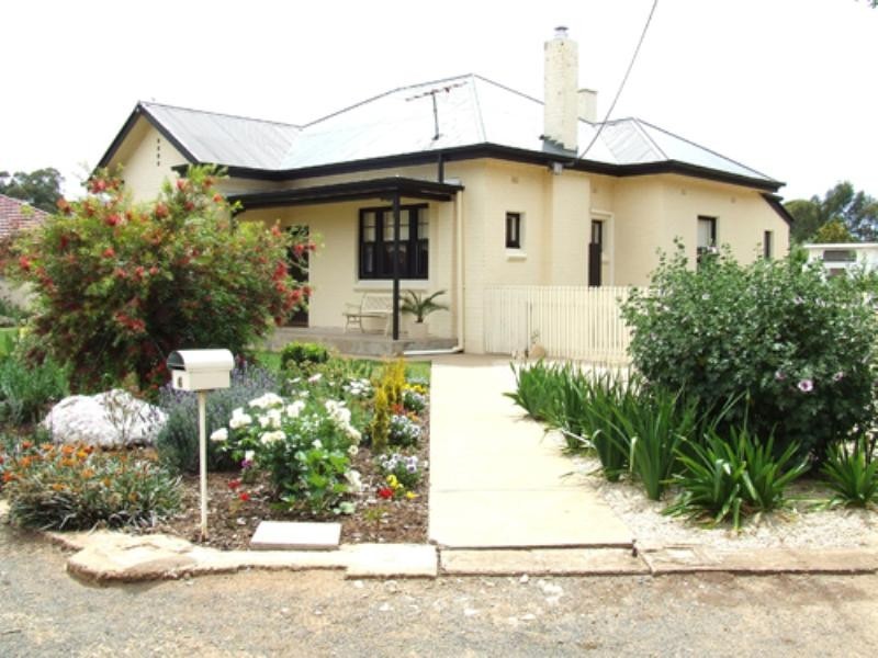 6 Swinden Street, Riverton SA 5412